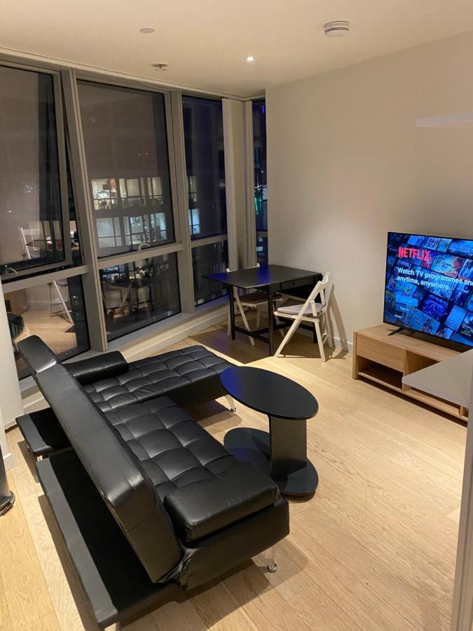 Luxury Canary Wharf One Bedroom Apartment In The Heart Of Лондон Екстериор снимка