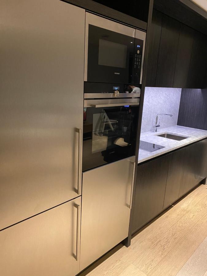 Luxury Canary Wharf One Bedroom Apartment In The Heart Of Лондон Екстериор снимка